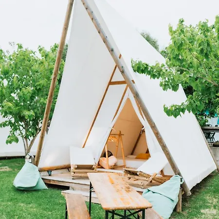 Taiga Valdevaqueros Camping *